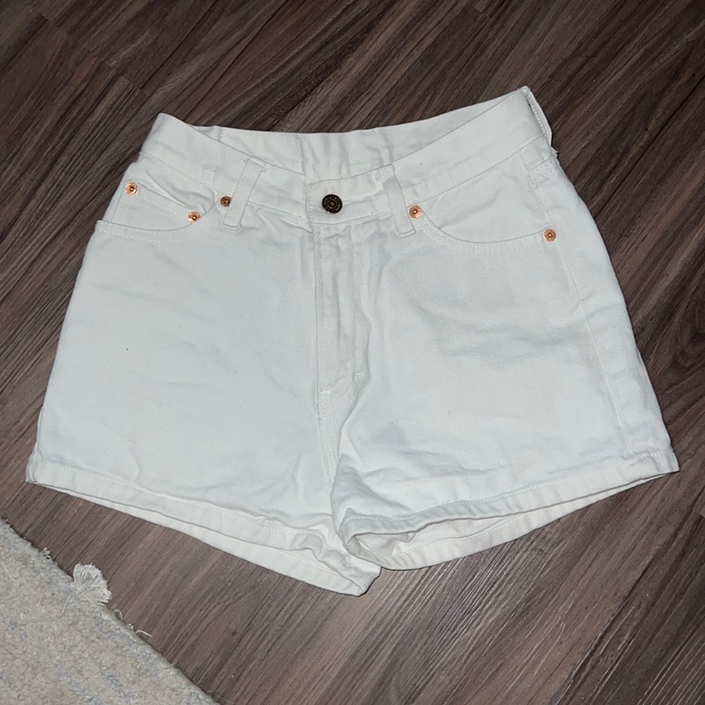 Jordache White Denim Shorts ✨